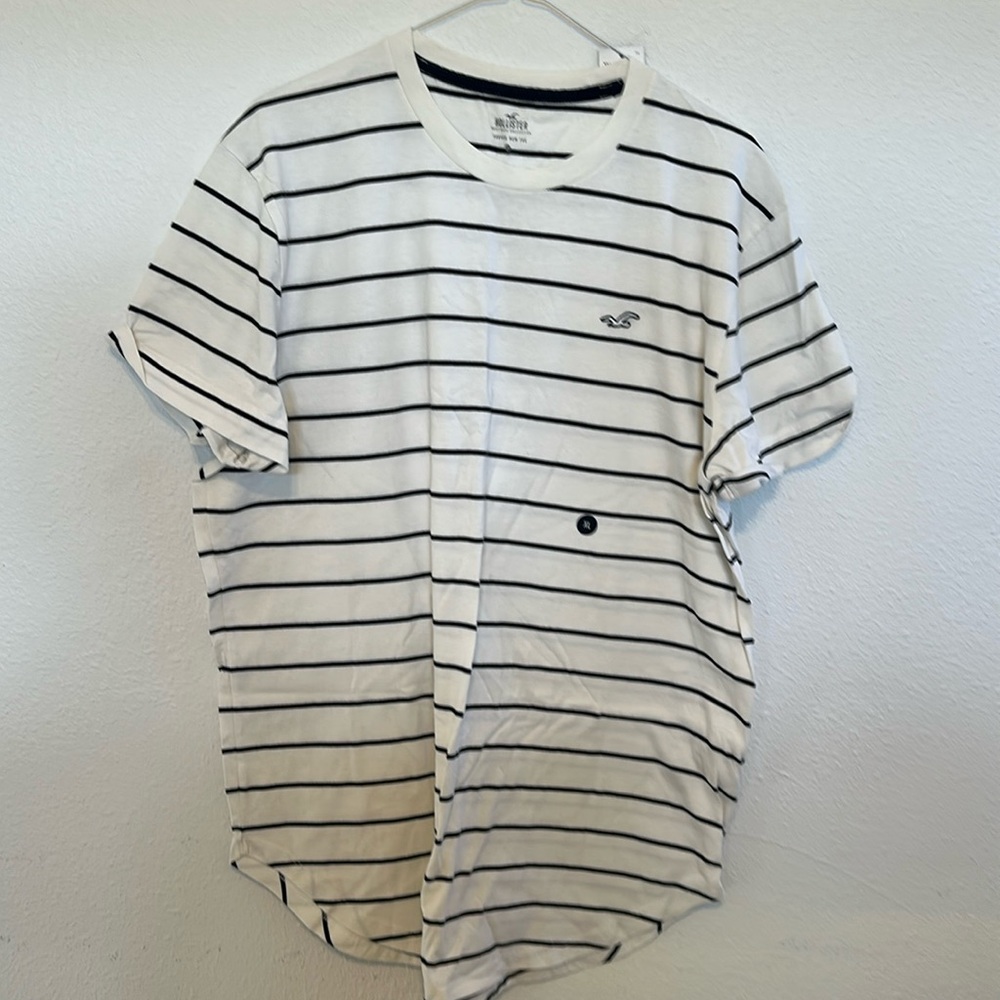 Hollister New Tee